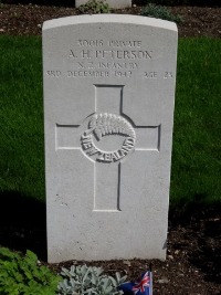 Klagenfurt War Cemetery - Peterson, Alfred Hector